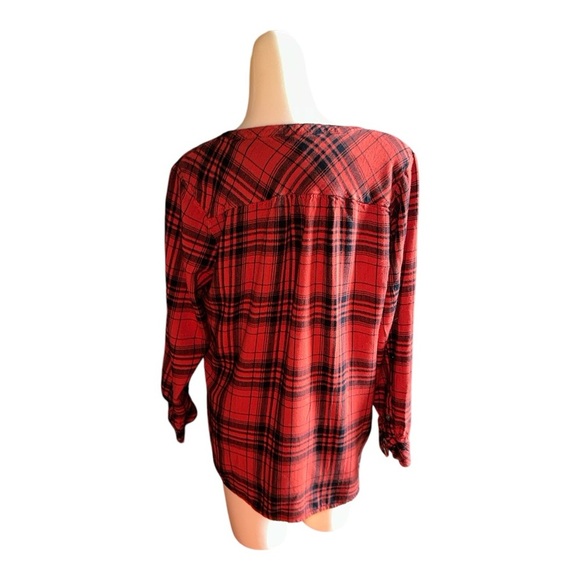 Universal Thread Red Plaid Women's Top, Soft Flannel, XL - Picture 3 of 4